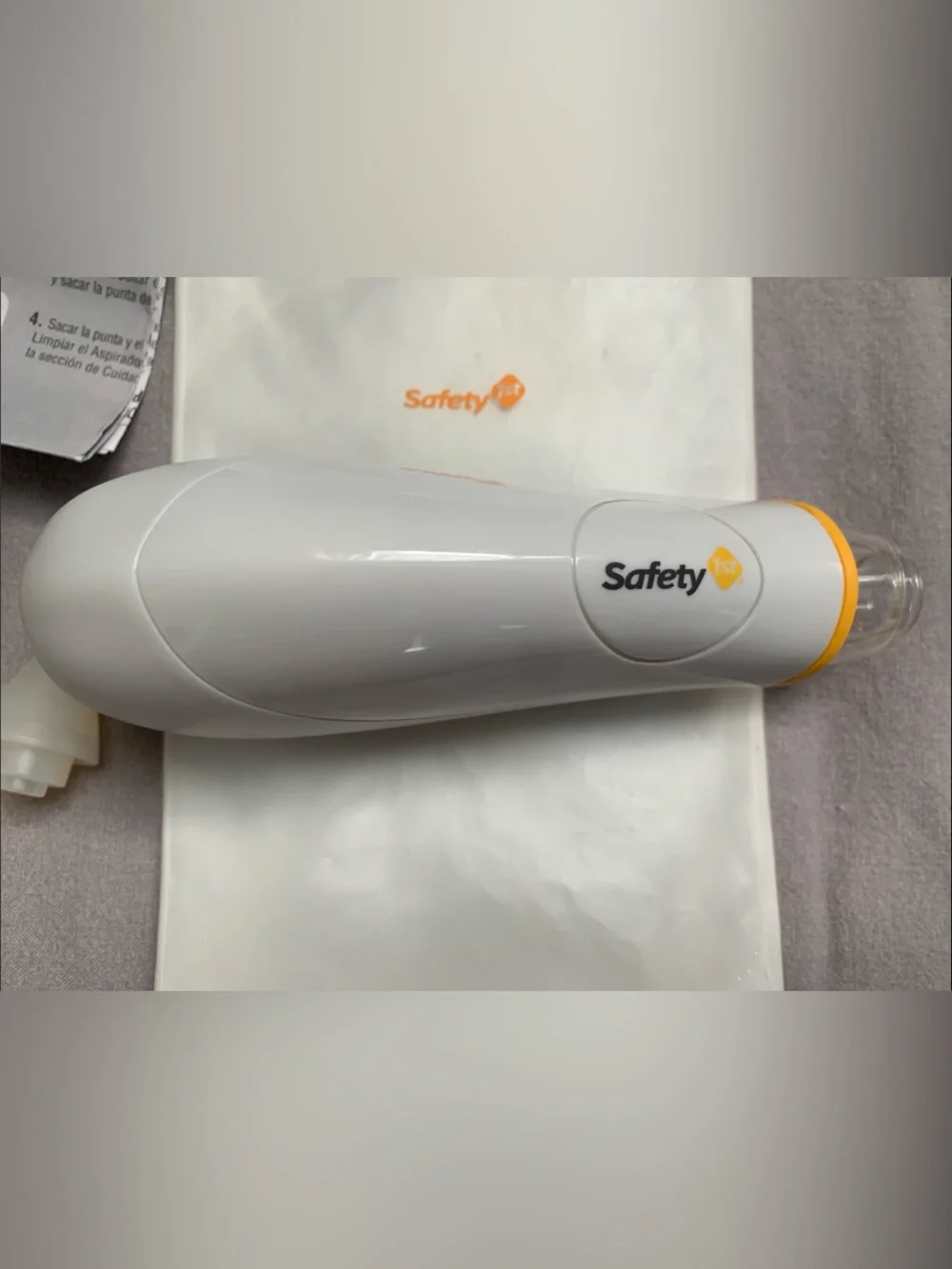 🆕- Safety 1st White Nasal Aspirator with Nozzle Tips